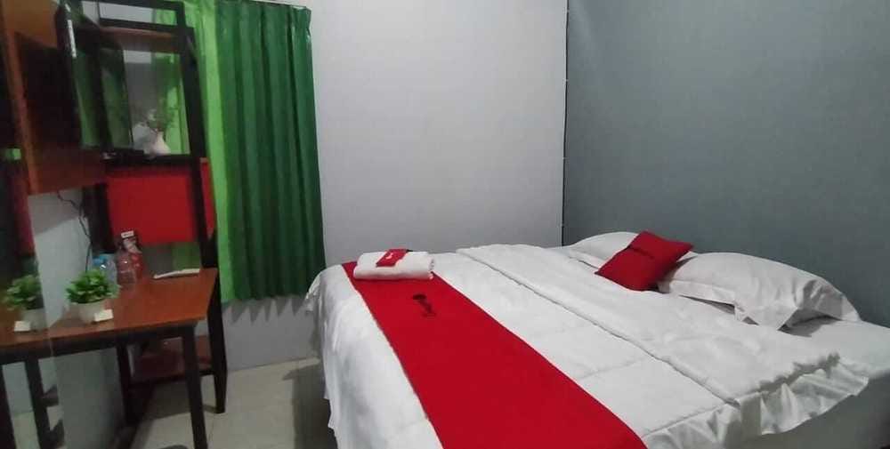 RedDoorz Room