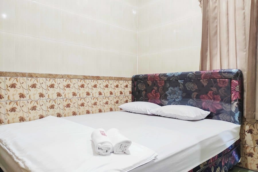 Queen Asri RedPartner