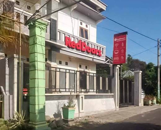 RedDoorz near RSUD Nganjuk