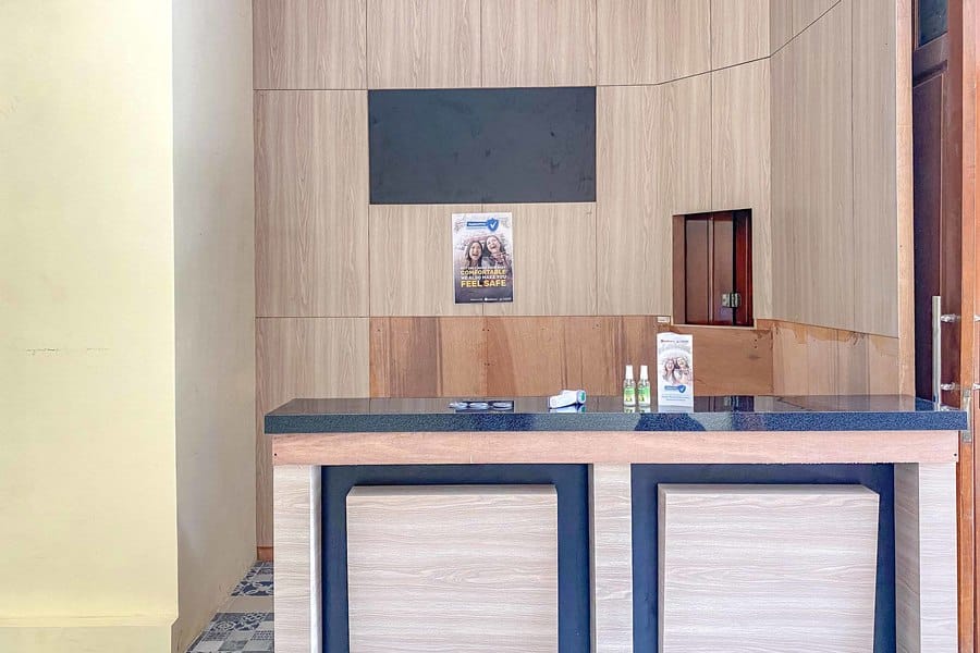 Tini's Guest House Malang RedPartner