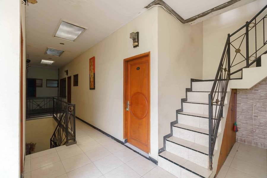 Kemang Place near Lippo Mall Kemang Mitra RedDoorz