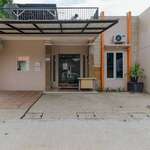 RedDoorz Syariah near Kota Cinema Mall Jatiasih