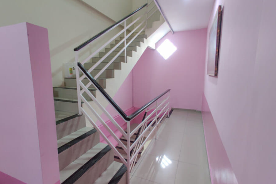 Ayuning Guest House Syariah Semarang RedPartner