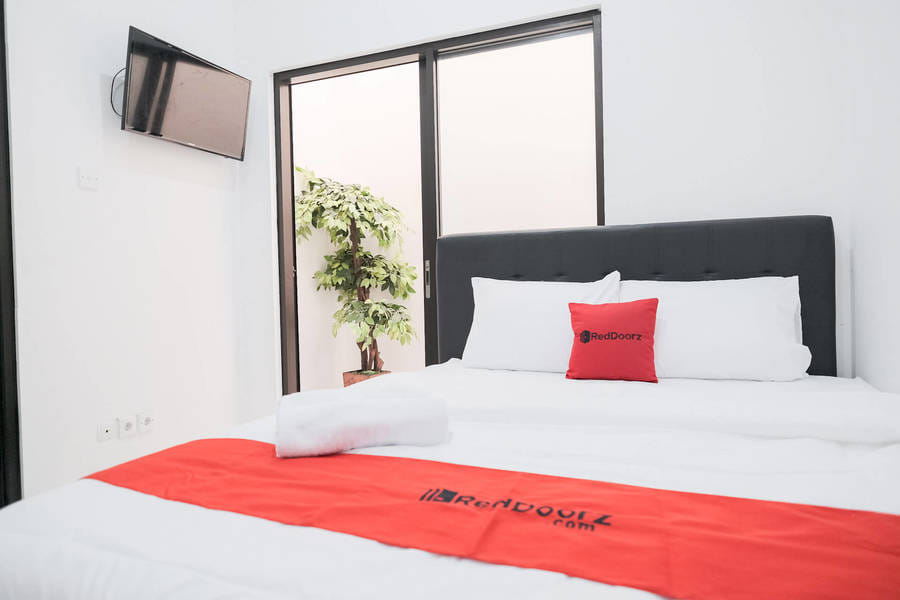 RedDoorz near Kota Tua 2