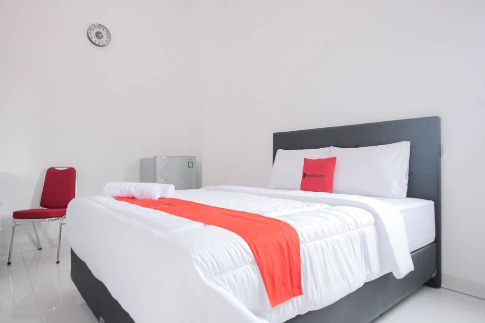 RedDoorz Suite