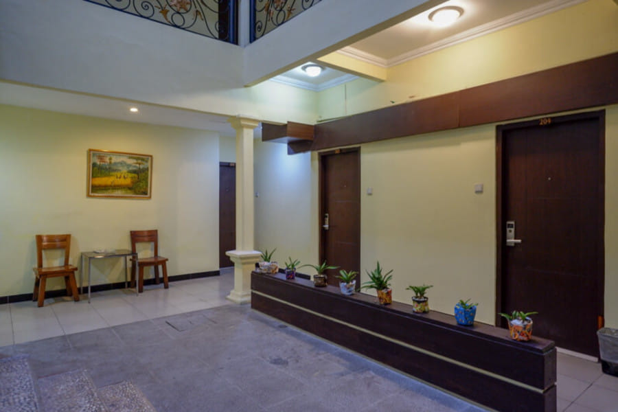 RedDoorz Plus @ Hotel Asih UNY