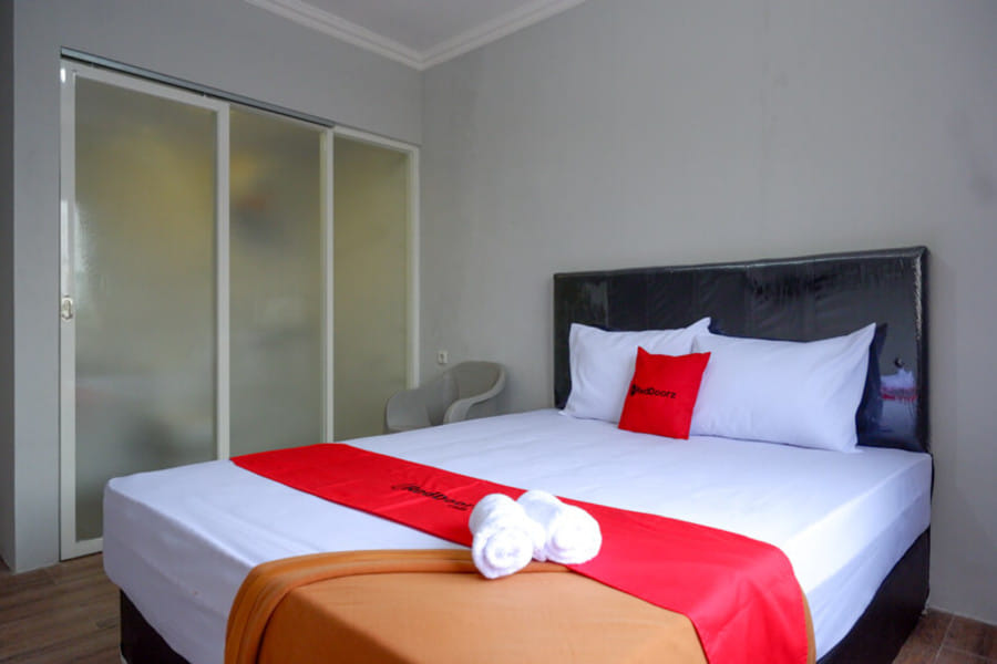 RedDoorz @ City Park Medoho Semarang