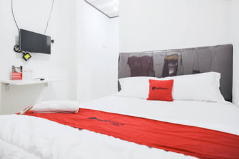 RedDoorz near Jalan Perintis Kemerdekaan Lampung.