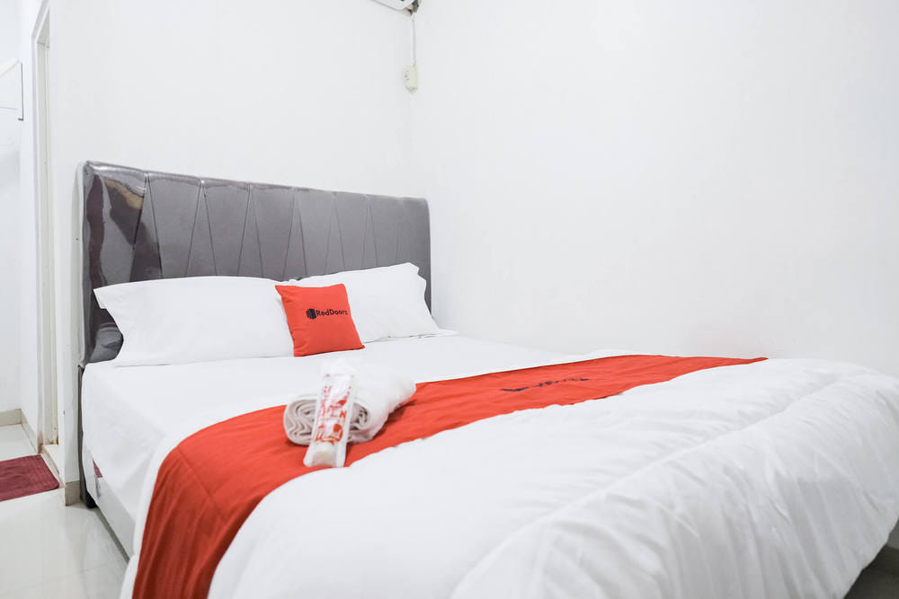 RedDoorz Premium