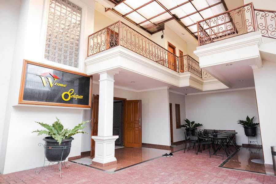 wisma delapan RedPartner