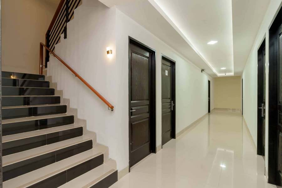 RedDoorz Plus near Eka Hospital BSD 5