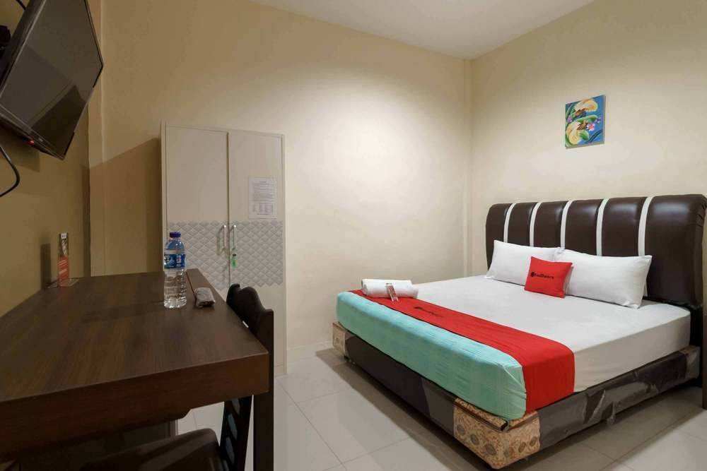 RedDoorz Room