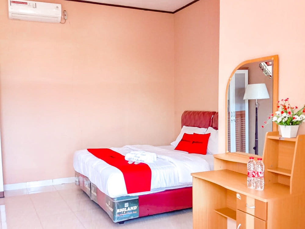 RedDoorz Premium