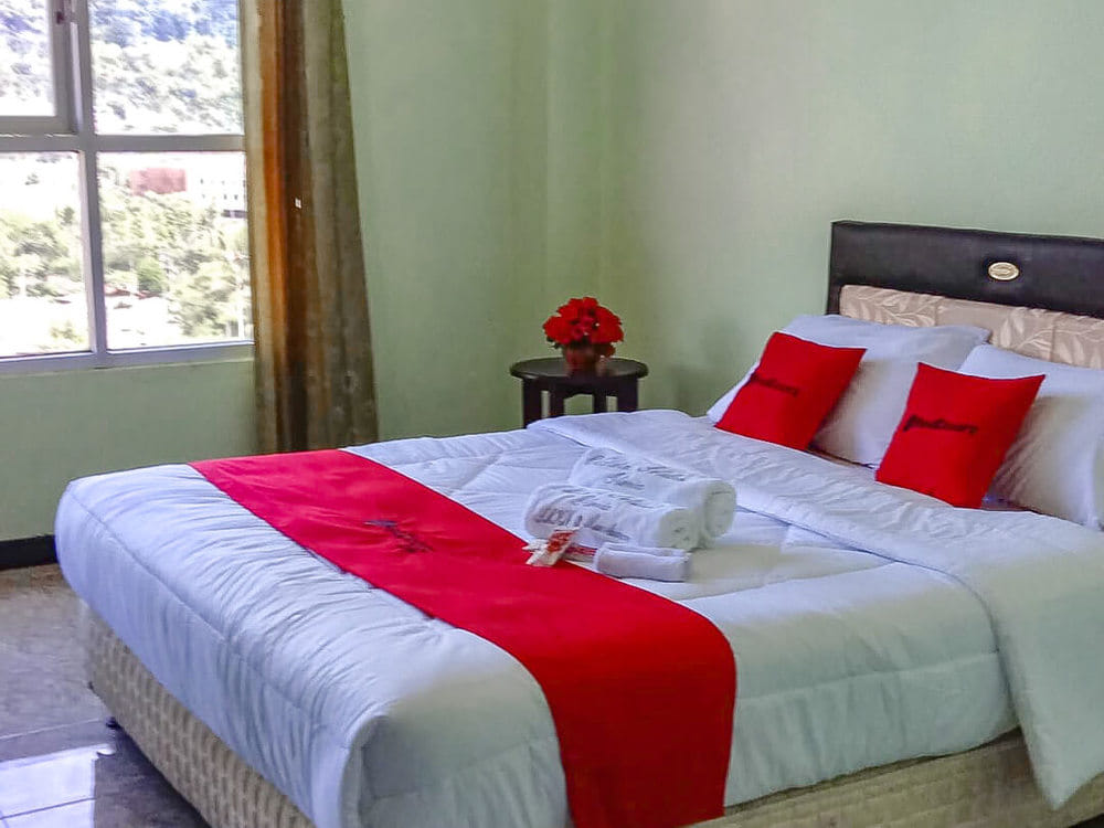 RedDoorz Room