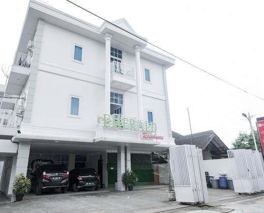 RedDoorz near RS USU Medan 3