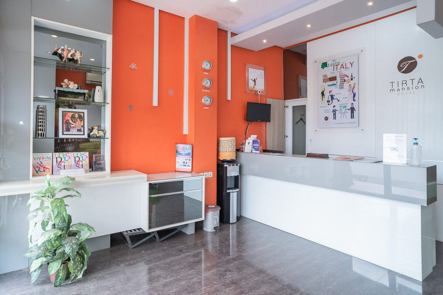 RedDoorz @ Tirta Mansion Paramount Gading Serpong 