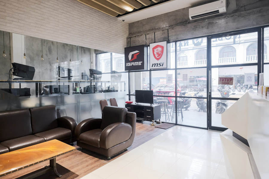 RedDoorz @ CBD Polonia Medan.