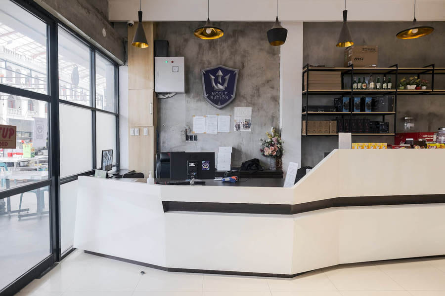 RedDoorz @ CBD Polonia Medan.