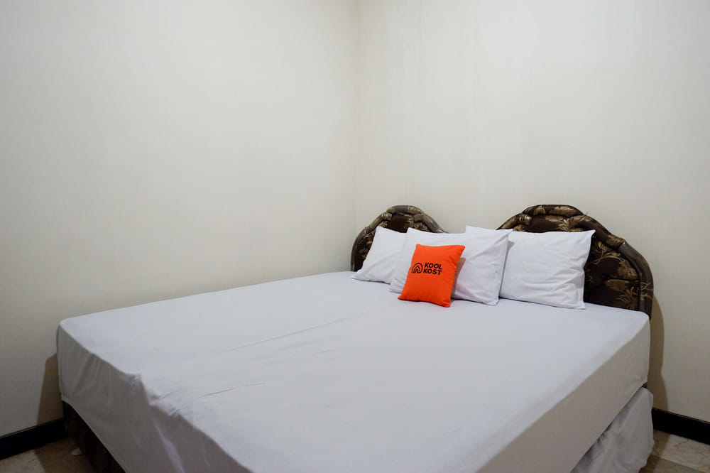 Standard Triple Room with Shared Bathroom