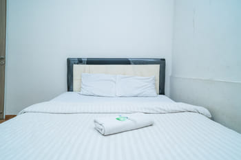 77 Guest House Serpong RedPartner