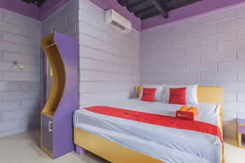 RedDoorz @ Cipanas Garut