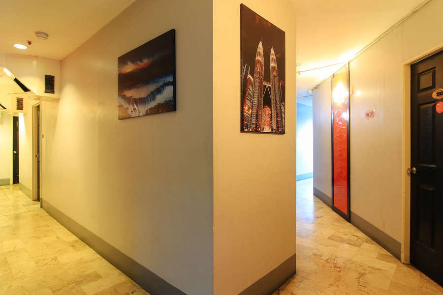 Reddoorz @ P Florentino Street Sampaloc Manila