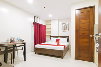 RedDoorz near Fernwoods Garden Quezon City