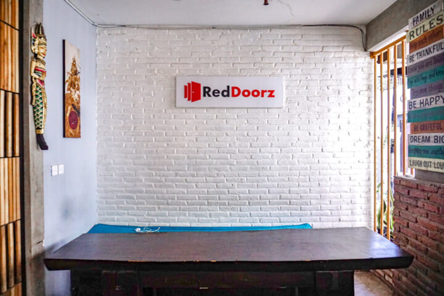 RedDoorz Hostel Near Ngurah Rai Airport Kuta