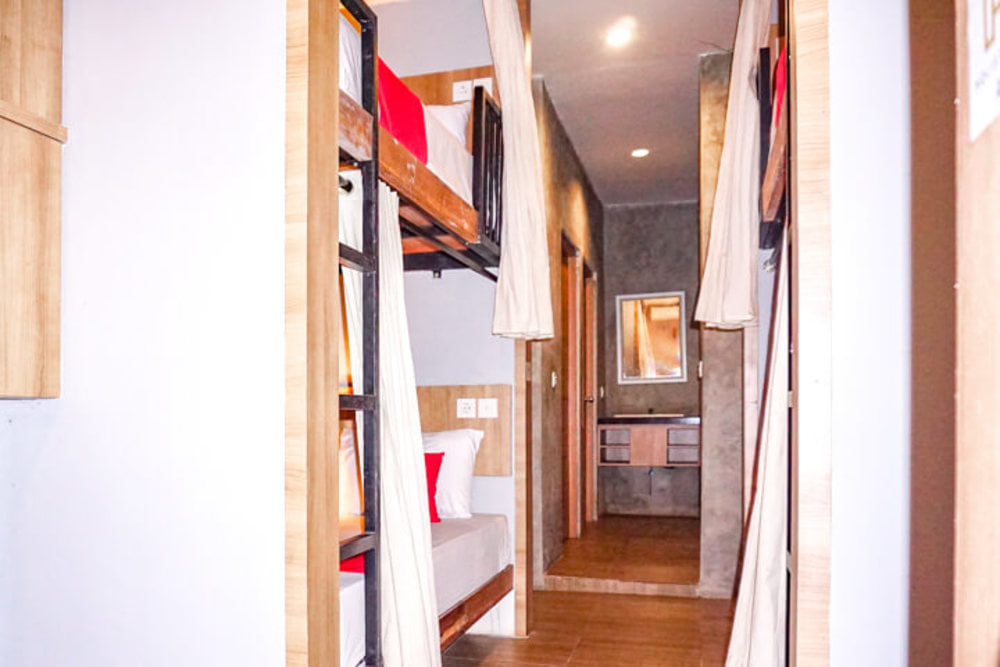 2 Single beds in mixed dormitory 