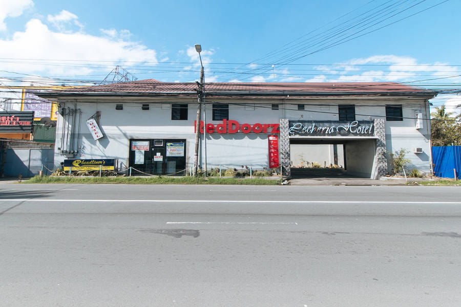 RedDoorz Near SM Calamba