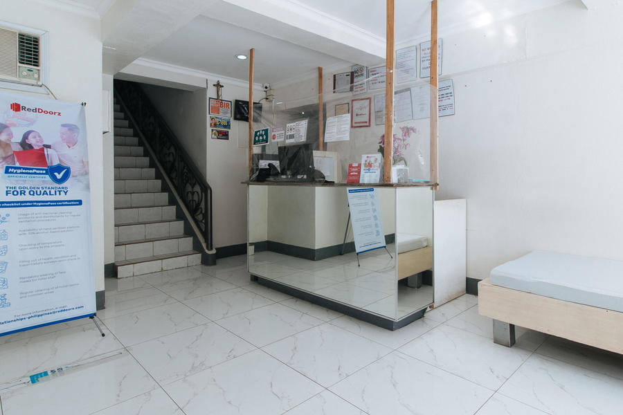 RedDoorz @ Samat Mandaluyong