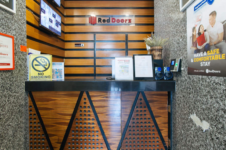 RedDoorz near Quiapo Church Manila