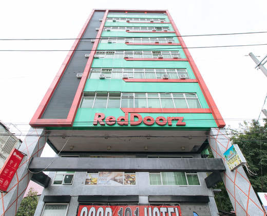 RedDoorz near Quiapo Church Manila
