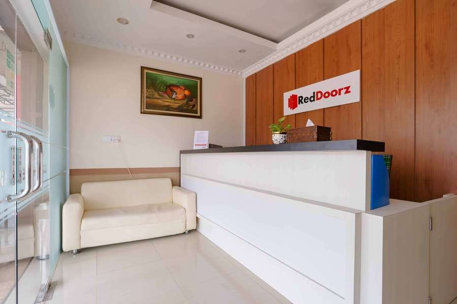 RedDoorz near Plaza Botania 1 Batam