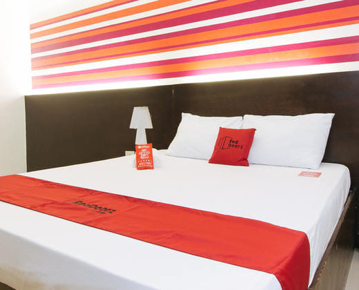 RedDoorz @ EL Highway Hotel Bulacan