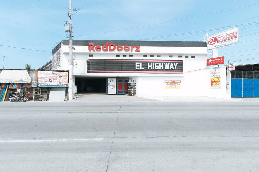 RedDoorz @ EL Highway Hotel Bulacan