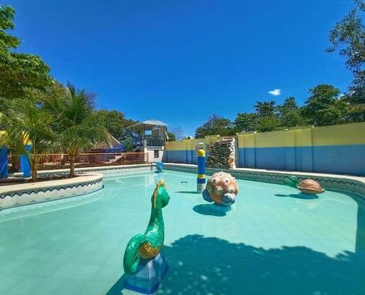 RedDoorz @ Villa Asela A Garden Resort Cordova