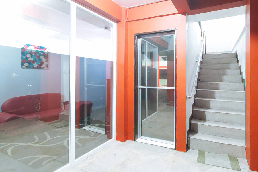 RedDoorz near Pasay Rotonda