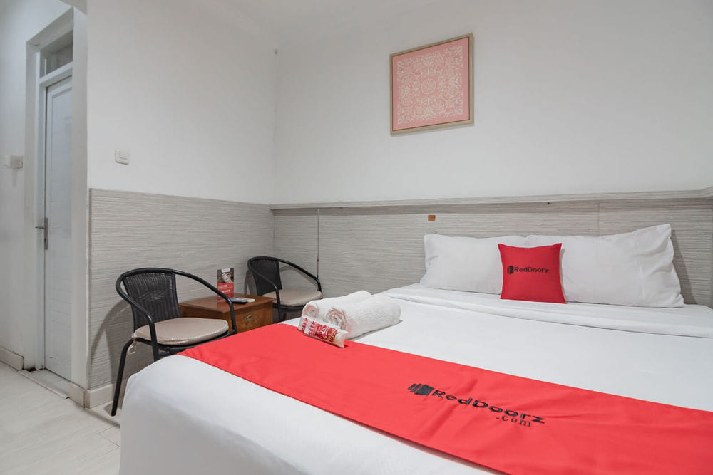 RedDoorz Room
