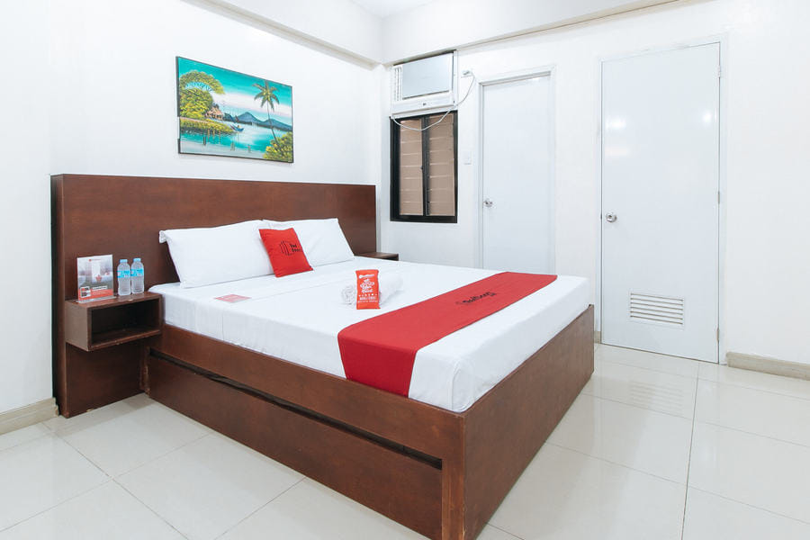 RedDoorz near Pasay Taft