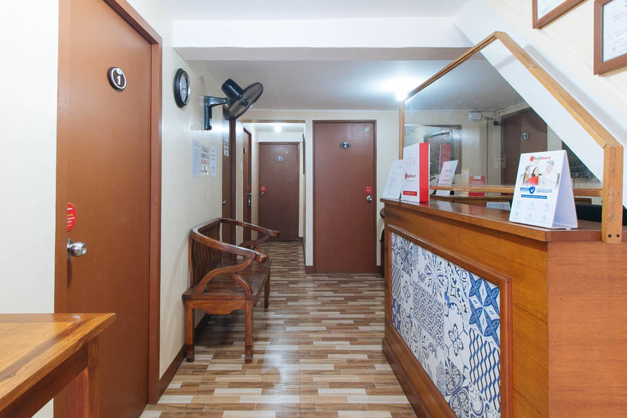 RedDoorz near PNR Espana Station