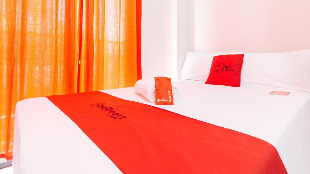 RedDoorz Room