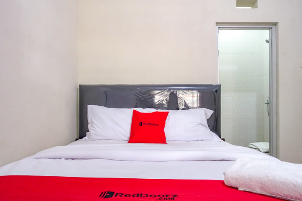 RedDoorz SALE