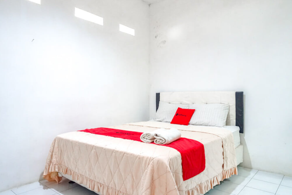 RedDoorz Room