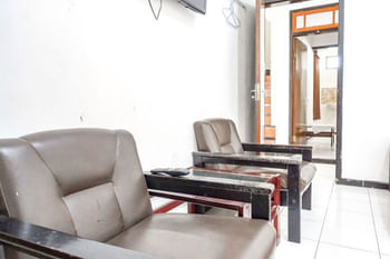 Hotel Baru Inn Batu RedPartner