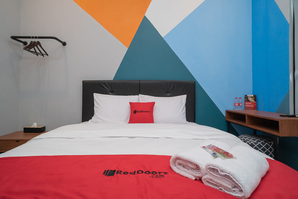 RedDoorz Room