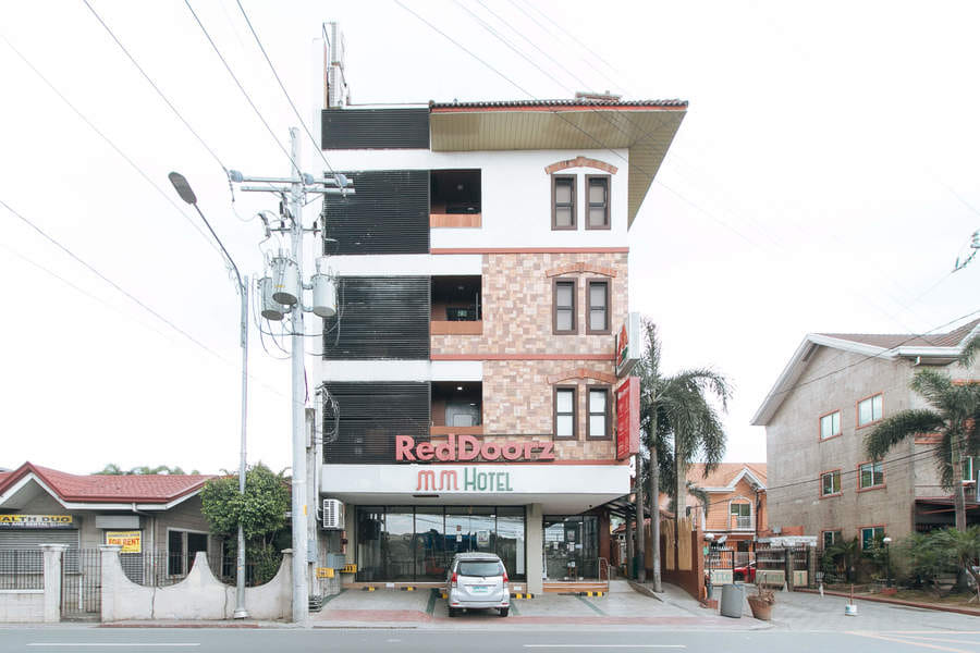 RedDoorz Plus @ MM Hotel Las Pinas