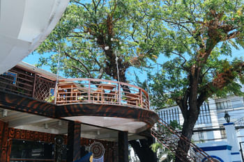 RedDoorz Plus @ Castle Chateau Iloilo