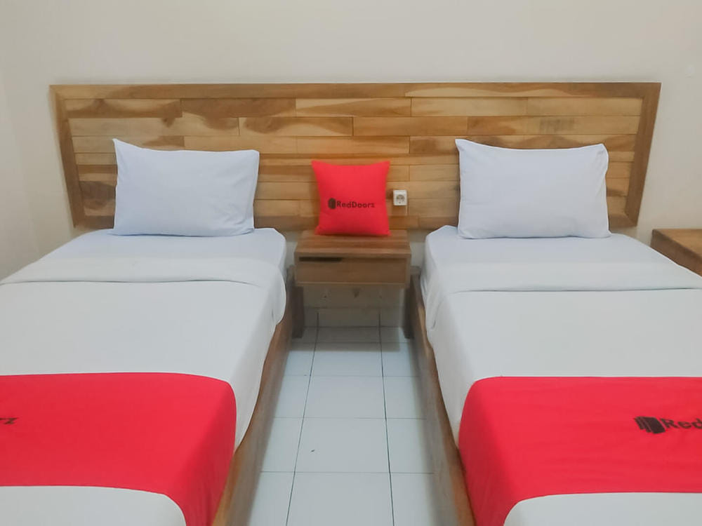 RedDoorz Suite Twin