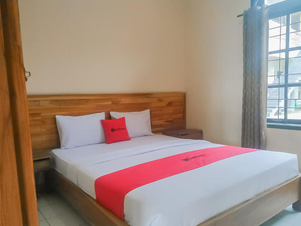 RedDoorz Suite